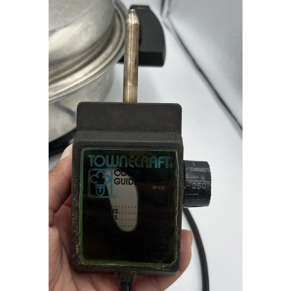 Townecraft Liquid Core Electric Skillet 82010 Complete Set Lid & Cord Tested